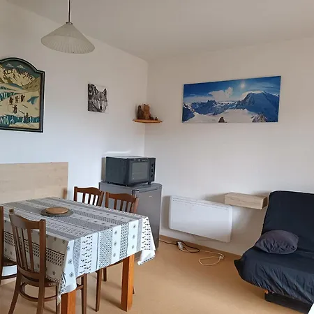 A Proximite De Ax Les Thermes Appartement *